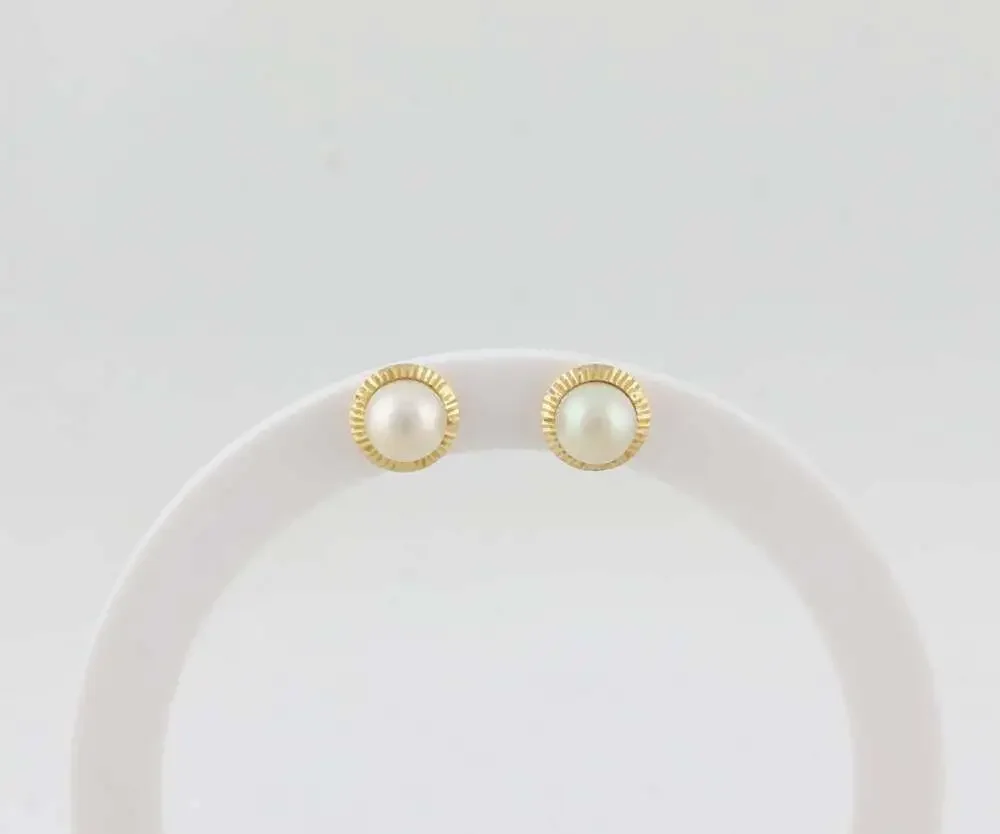 14k Yellow Gold Freshwater Pearl Earrings Studs 3/8